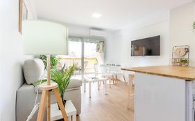 Lovely Apartment In Santa Pola With Kitchen