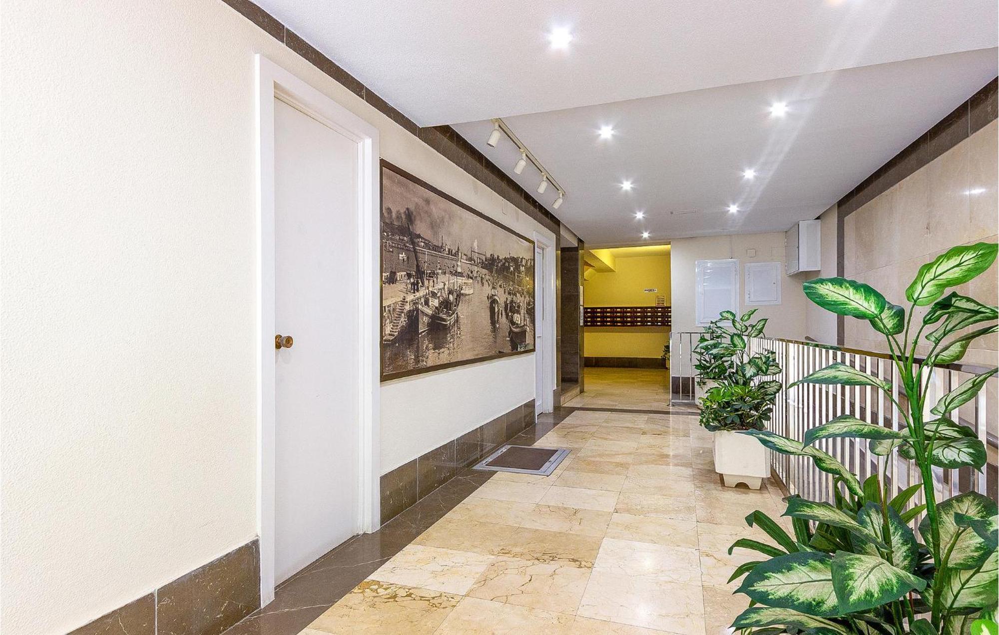 Lovely Apartment In Santa Pola With Kitchen Exteriör bild